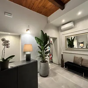 Casa de hóspedes Soha Piazza Di Spagna Boutique