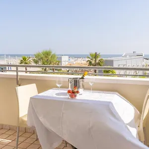hotel-croce-del-sud-rimini.emilia-romagnahotels.net/